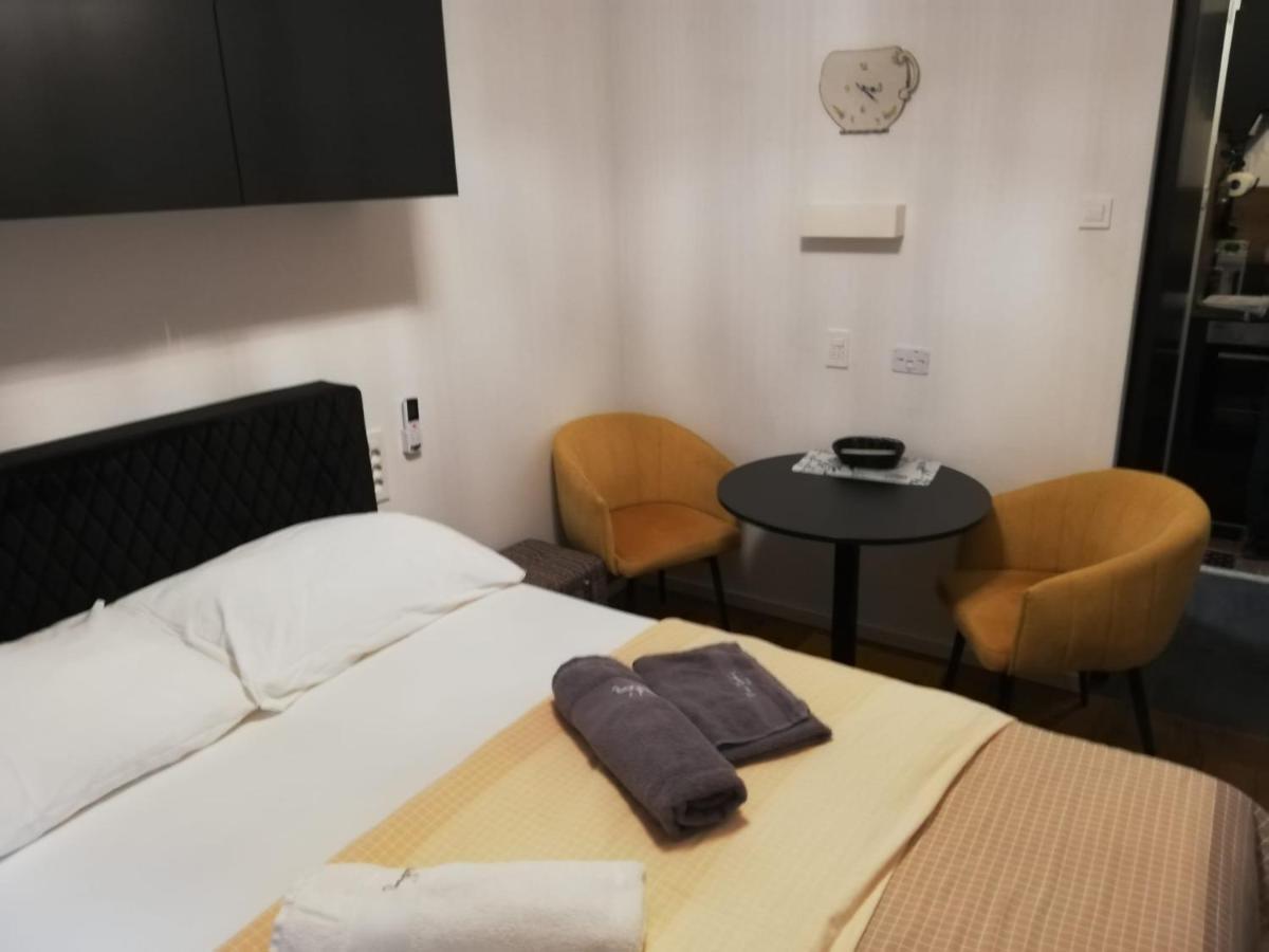 Piccolo App Apartment ซาเกร็บ ภายนอก รูปภาพ